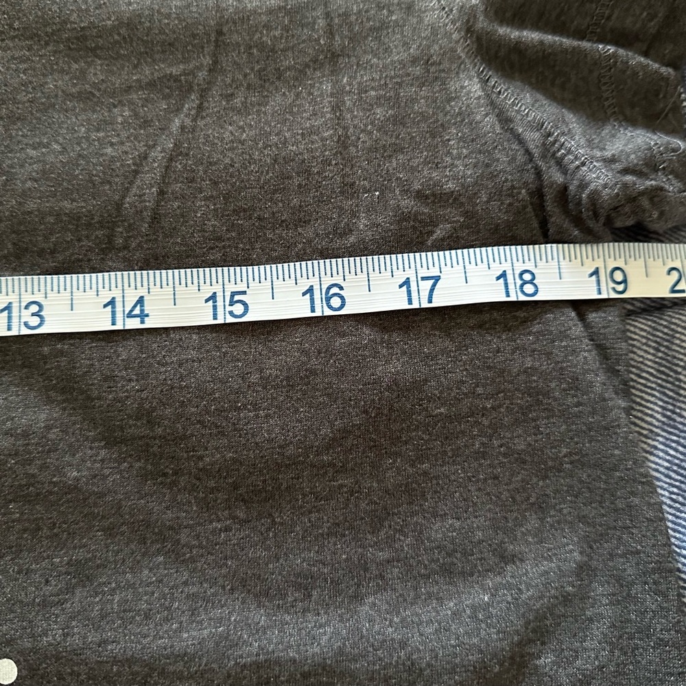 Women’s GiGi Tee - Picture 4 of 4